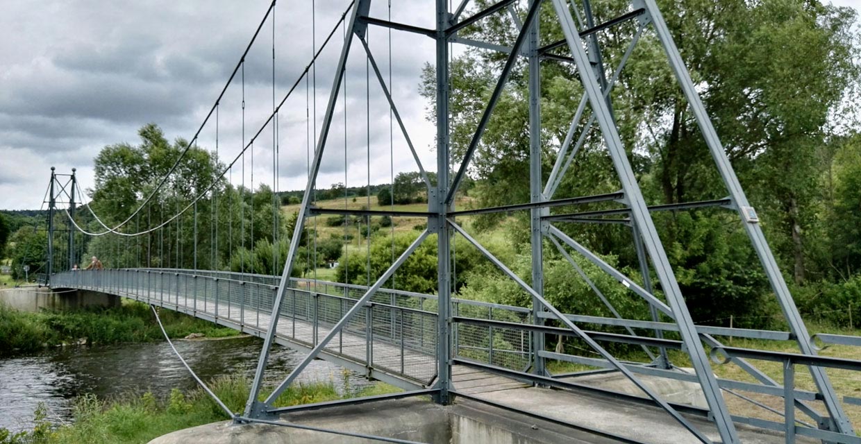 Eutersdorfer Schaukelbrücke über die Saale