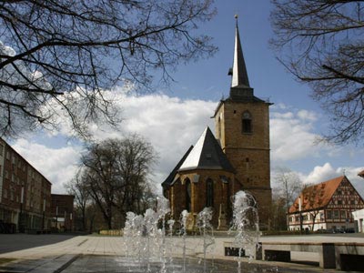 Marktplatz Sömmerda mit Kirche